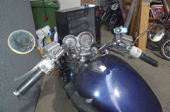 MC, Honda VF700C Super Magna 3212 MOMSFRI