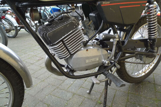 MC, Benelli 2T125cc MOMSFRI