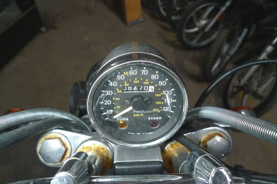 MC, Suzuki BS700 4668 Intruder MOMSFRI