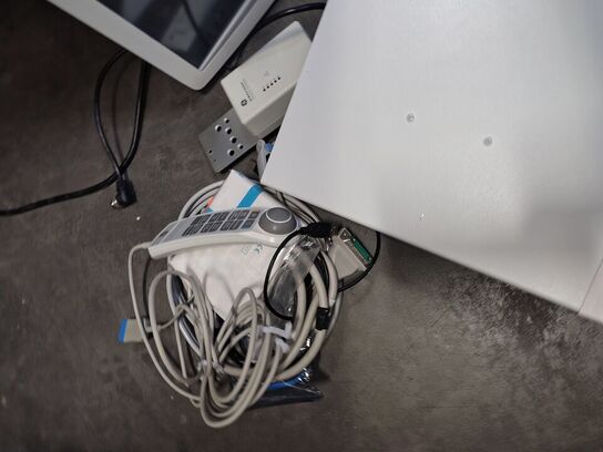 Patient monitoring system GE B850