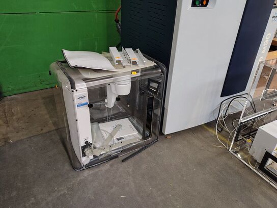 Chemical spectrometer.  BRUKER.  Aurora M90. 