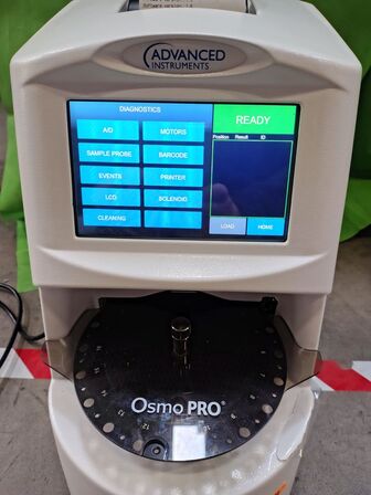 Multi Sample Micro Osmometer  ADVANCED INSTRUMENTS OsmoPro. 