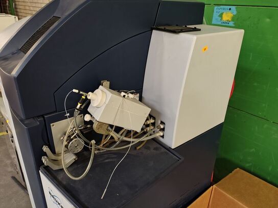 Chemical spectrometer.  BRUKER.  Aurora M90. 