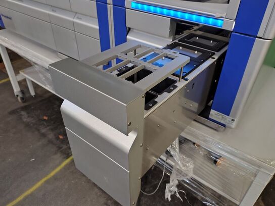 Nucleic acid purification and assay setup system QIAGEN Qiasymphony AS