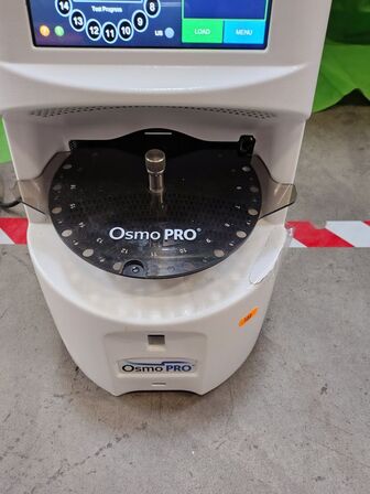 Multi Sample Micro Osmometer  ADVANCED INSTRUMENTS OsmoPro. 