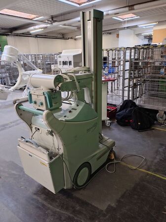 Mobile X-ray machine SHIMADZU