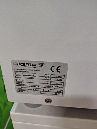 Refrigirated  table-top centrifuge  SIGMA  4K15 