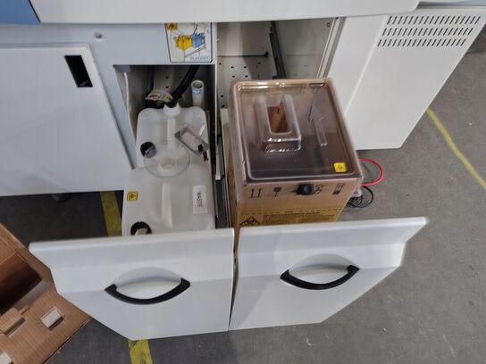 Chemistry Analyzer.  KONELAB Prime 60i