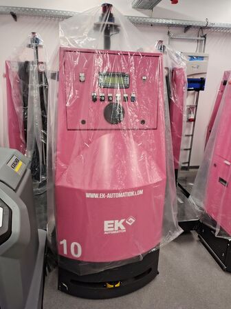 Eleven Transport Robots and six chargers E&K AUTOMATION ECO L03