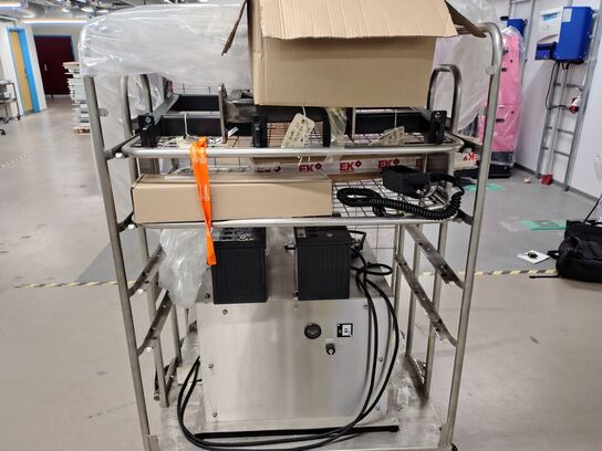 Eleven Transport Robots and six chargers E&K AUTOMATION ECO L03