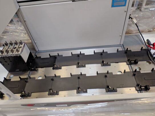 Pipette Liquid Handler System  BECKMAN COULTER  Biomek 3000