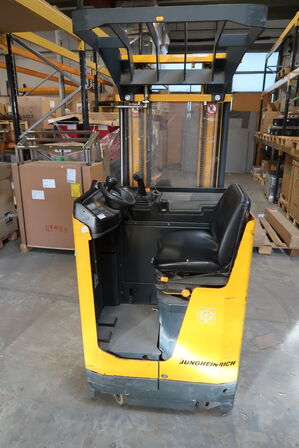 Stabler JUNGHEINRICH ESC 213