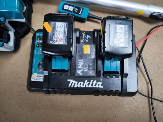 Rygstøvsuger MAKITA inkl. batterier og lader