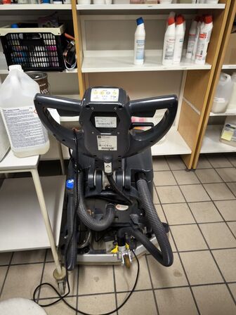 Gulvvasker TASKI Swingo 455