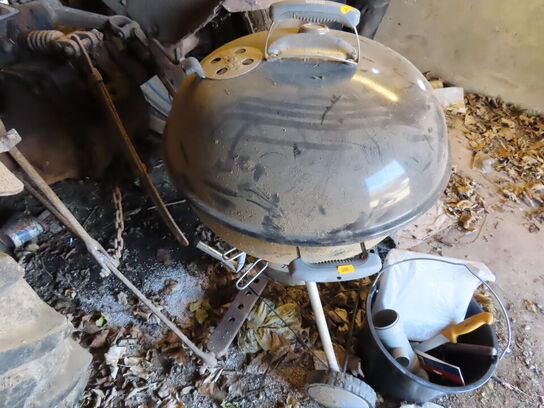 2 stk WEBER GRILL inkl Tilbehør.
