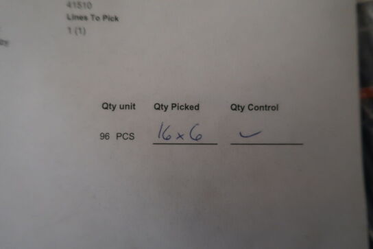 Palle med varelager (se billeder for indhold)