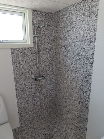 Beboelsesvogn nyindrettet, med køkken og bad