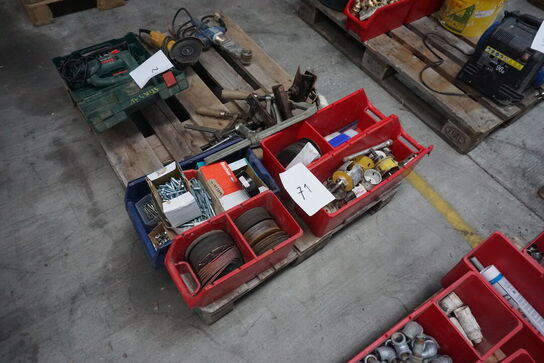 Diverse skæreskiver, bor mv. 