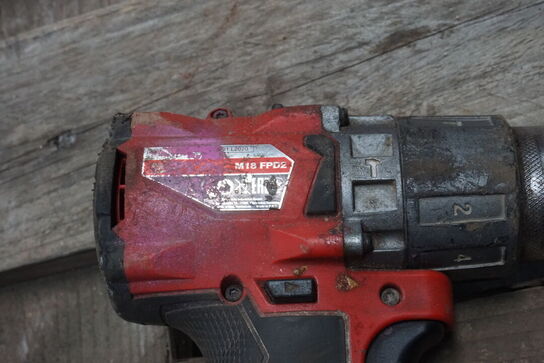 2 stk. Boremaskiner MILWAUKEE