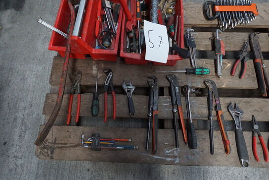 Palle med diverse håndværktøj 