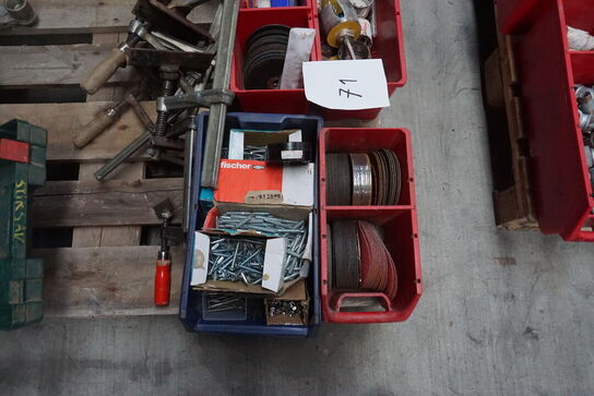 Diverse skæreskiver, bor mv. 