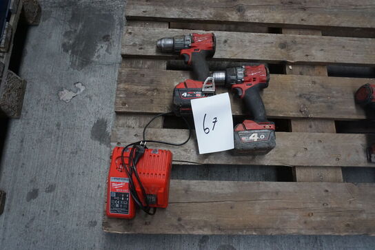 2 stk. Boremaskiner MILWAUKEE