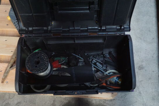 2 stk. værktøjskasser med indhold