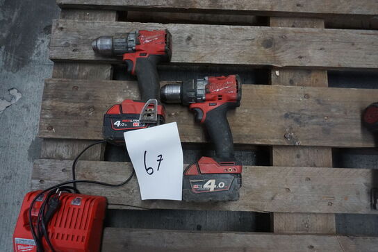 2 stk. Boremaskiner MILWAUKEE