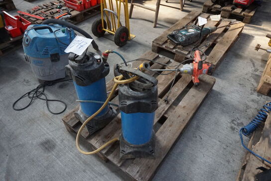 2 stk. manuel dykpumpe + mixer