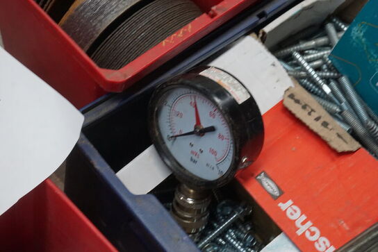 Diverse skæreskiver, bor mv. 