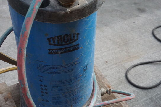 2 stk. manuel dykpumpe + mixer