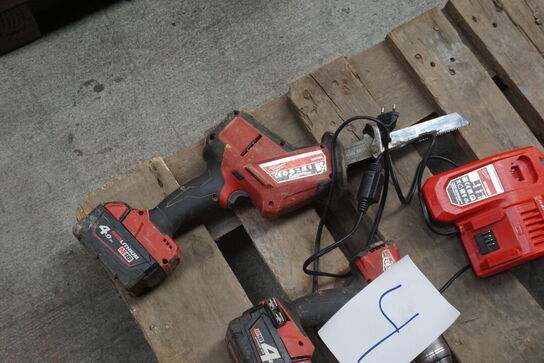 Boremaskine + stiksav MILWAUKEE 