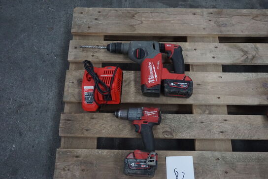 2 stk. Boremaskiner MILWAUKEE