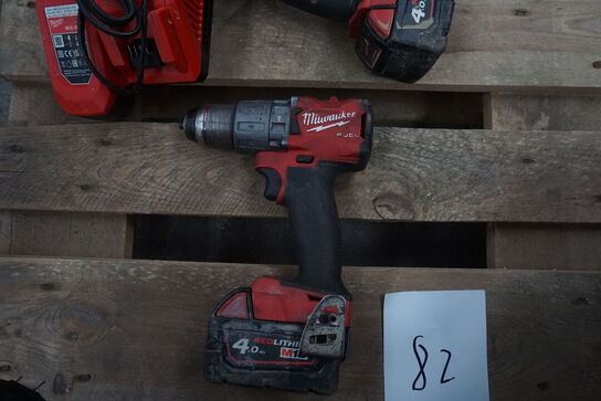 2 stk. Boremaskiner MILWAUKEE