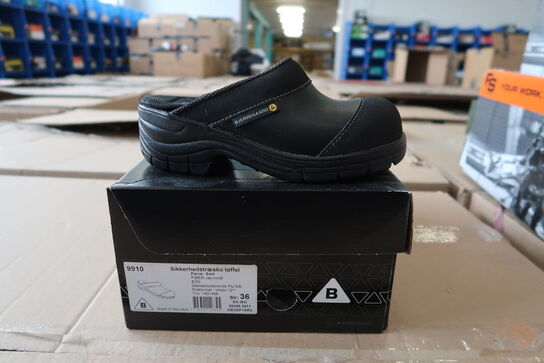 1 Par Bjerregaard | Sikkerhedstræsko | Sort | 36 Model nr: 311078