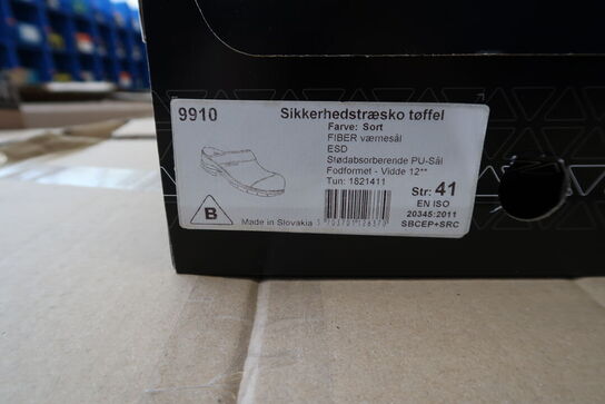 1 Par Bjerregaard | Sikkerhedstræsko | Sort | 41 Model nr: 311083