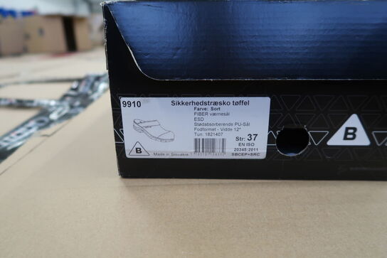 1 Par Bjerregaard | Sikkerhedstræsko | Sort | 37 Model nr: 311079