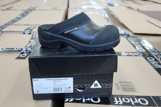 1 Par Bjerregaard | Sikkerhedstræsko | Sort | 36 Model nr: 311078