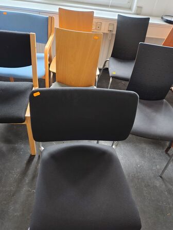 Parti blandede stole