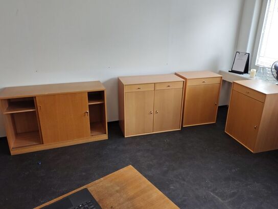 Fire kontorskabe, assorterede