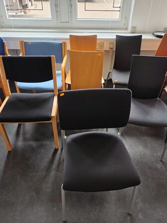 Parti blandede stole