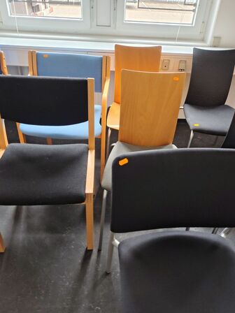 Parti blandede stole