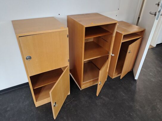 Tre lockers med nøgler