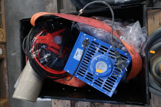 Startkabler, varmeblæser m.v. i kasse