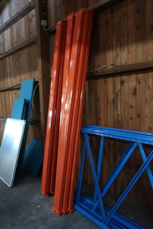 2 fag pallereol á 3 stk. stiger og 6 stk. vanger