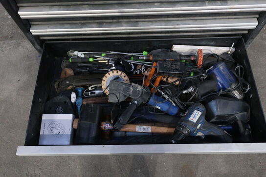 Værktøjsvogn PROMEISTER med indhold