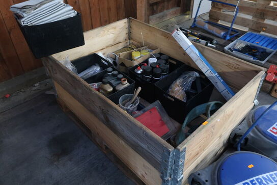 Palle med diverse forbrugsvarer