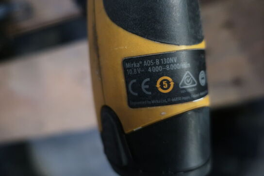 Slibemaskine MIRKA AOS-B 130NV samt 2 batterier og 1 lader
