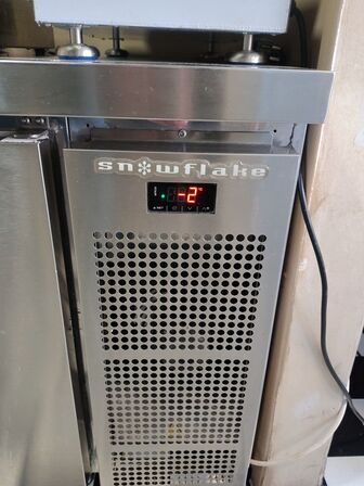 Kølebord med to låger SNOWFLAKE