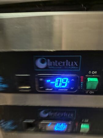 Stort køle/frysebord INTERLUX